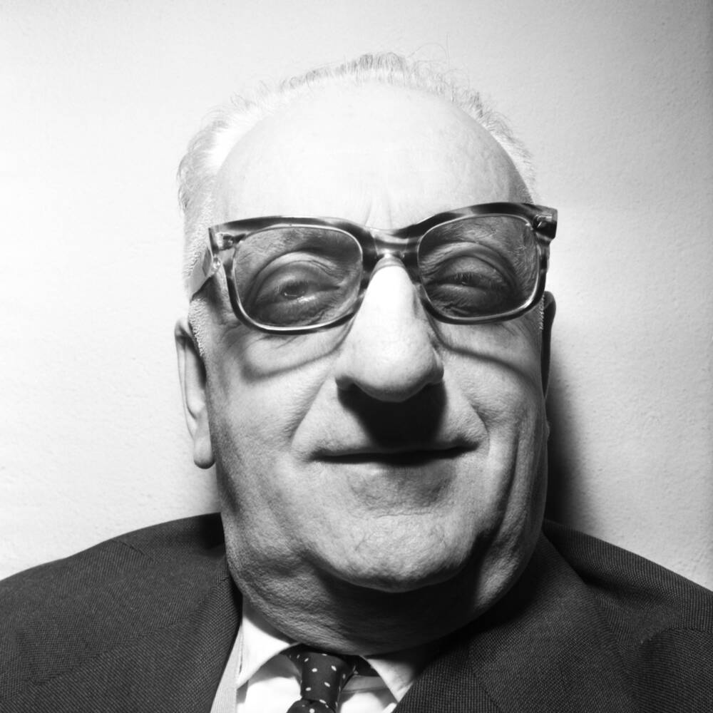 Enzo Ferrari Biografie Deutsch