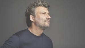 Vermögen: Jonas Kaufmann – wie viel verdient er?